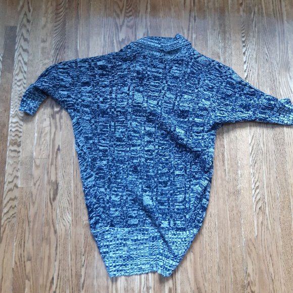 Seductions grey knit stingray cardigan - Picture 2 of 3